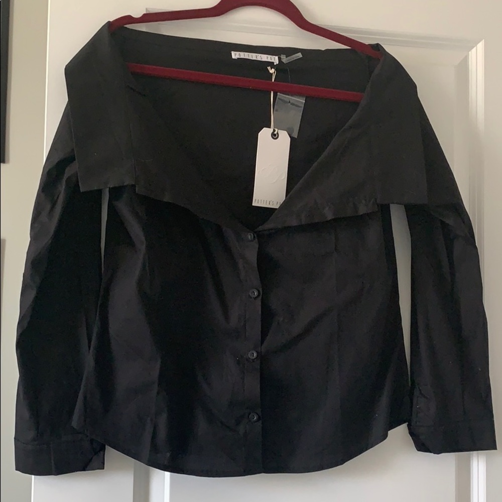 Potter’s Pot off-the-shoulder top